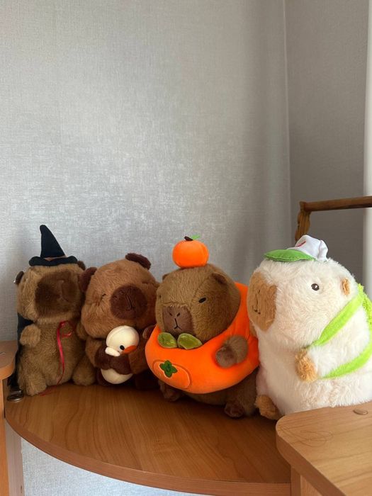 Мʼякі іграшки плюшеві капібари