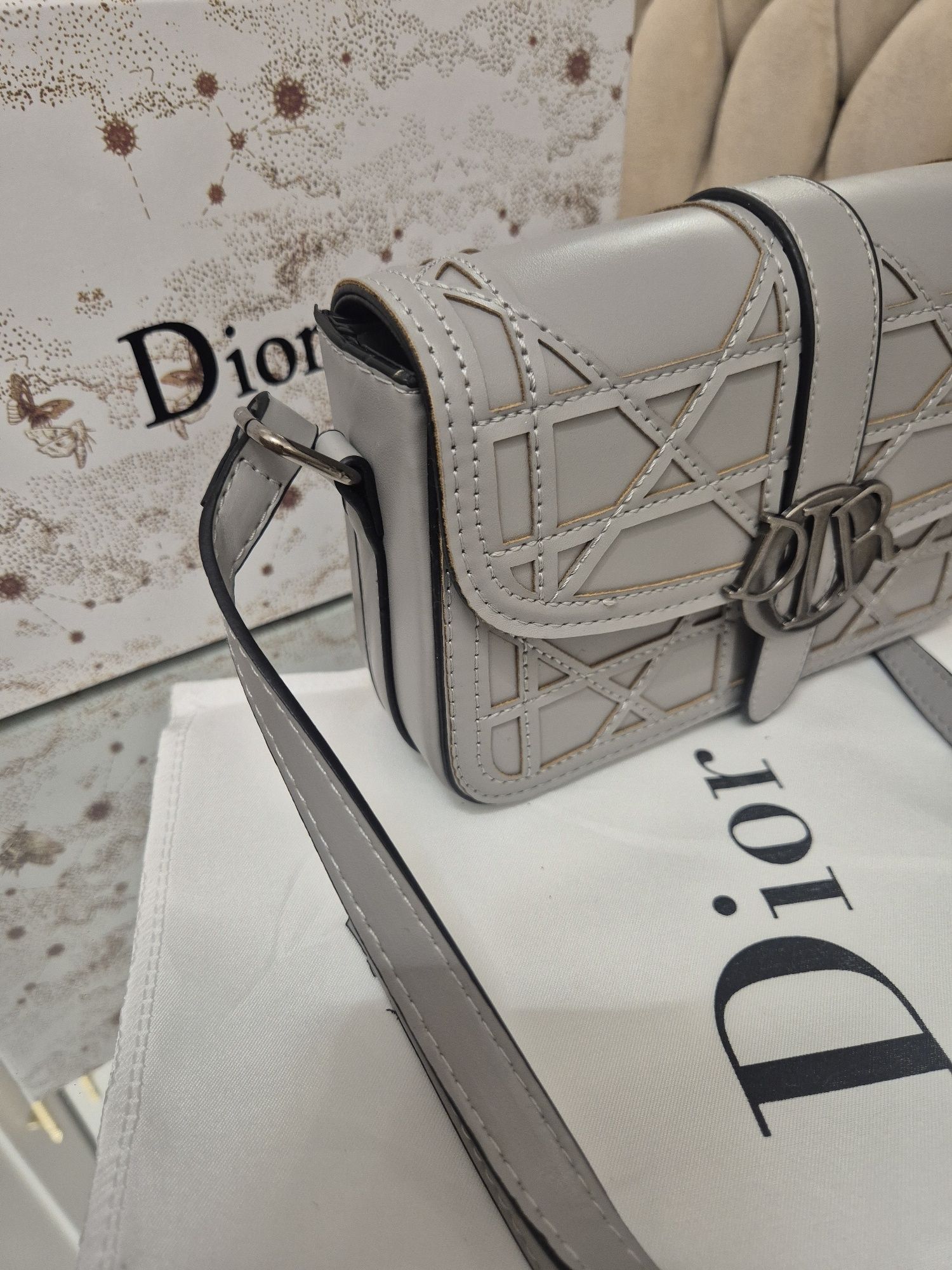 Torebka christian dior szara z pudełkiem komplet na pasku