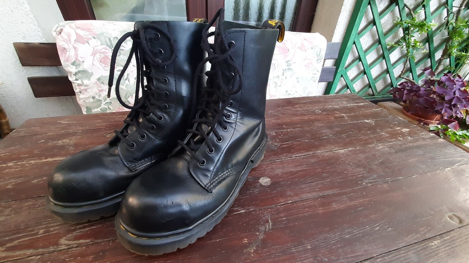 Dr Martens glany z blachą r. 38