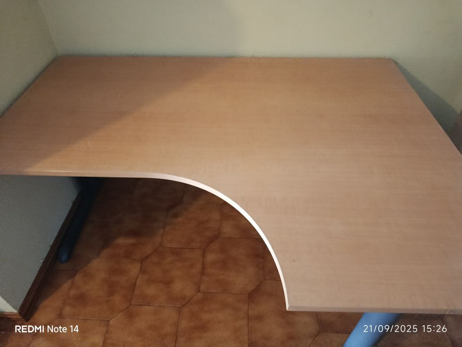Secretaria em muito bom estado