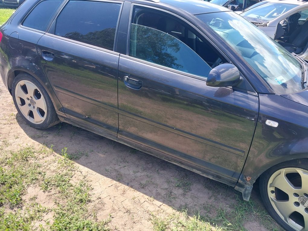 Części audi a3 8p sportback 2.0 tdi bkd skrzynia grf kolor lz7l maska