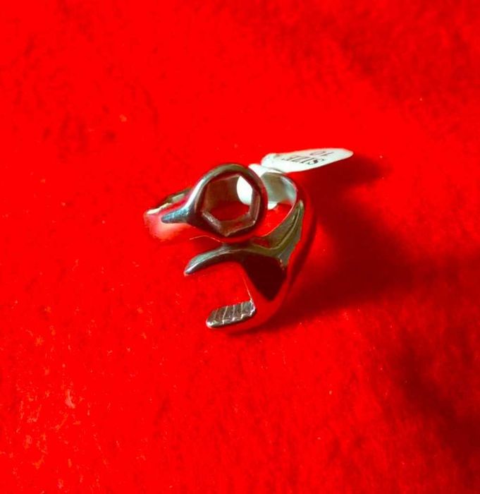 Anel Aço Chave Parafusos Homem NOVO - Saldo