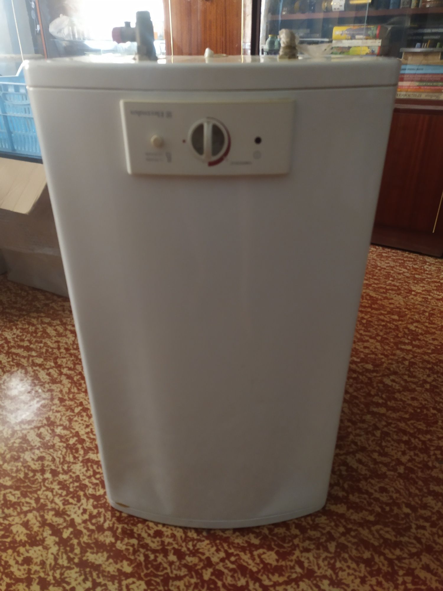 Продам водонагреватель