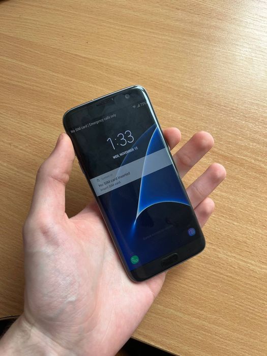 Samsung Galaxy S7 edge 32/4 GB синього кольору