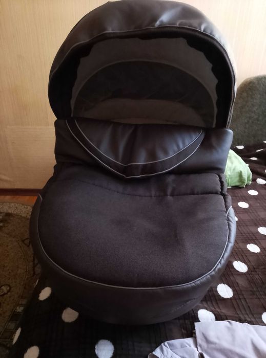 Продам коляску 2в1.