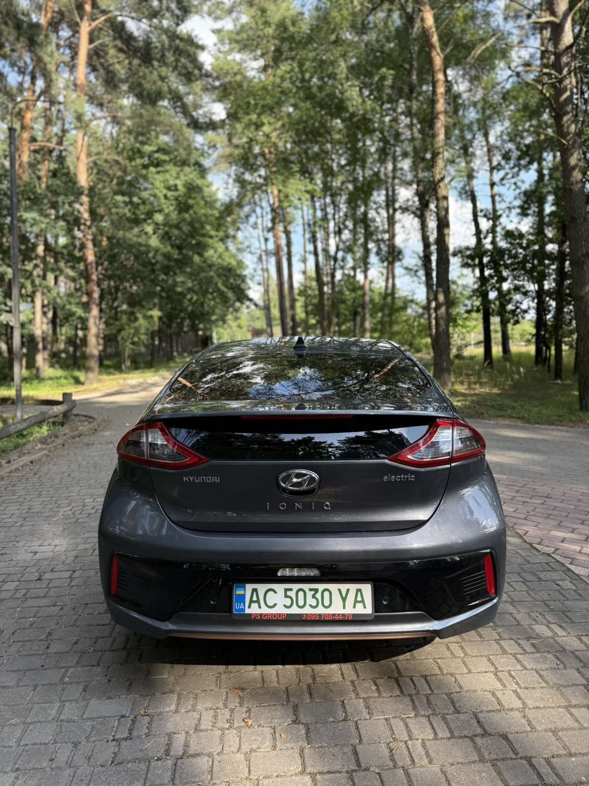 Hyundai ioniq 19-го року