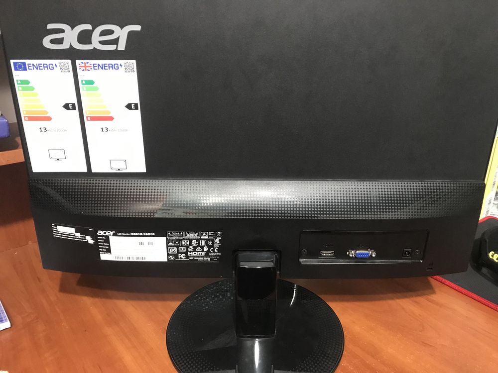 Монитор Acer полностью цел только розбита матрица