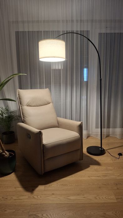 Lampa stojąca regulowana czarna, beżowa