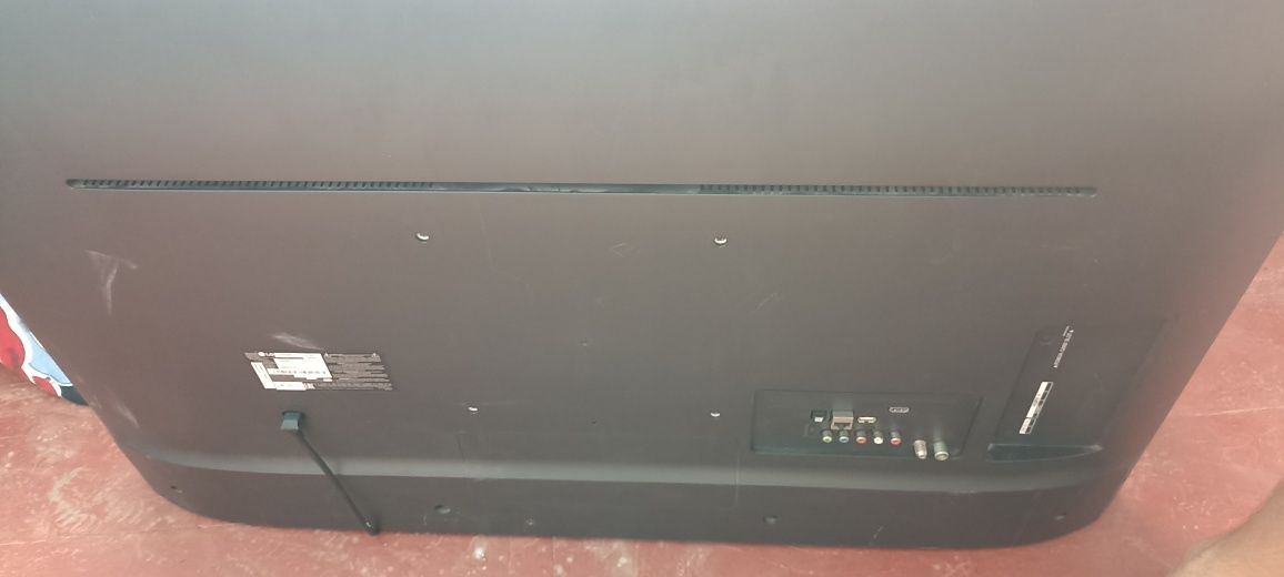 Продам телевізор LG 43UK6300PLB на запчастини