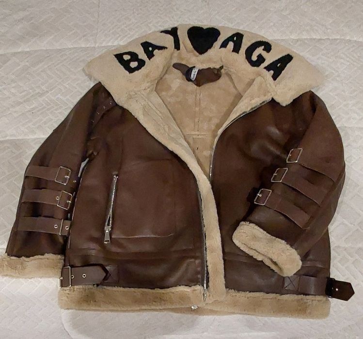 Casaca de senhora em imitação de pele