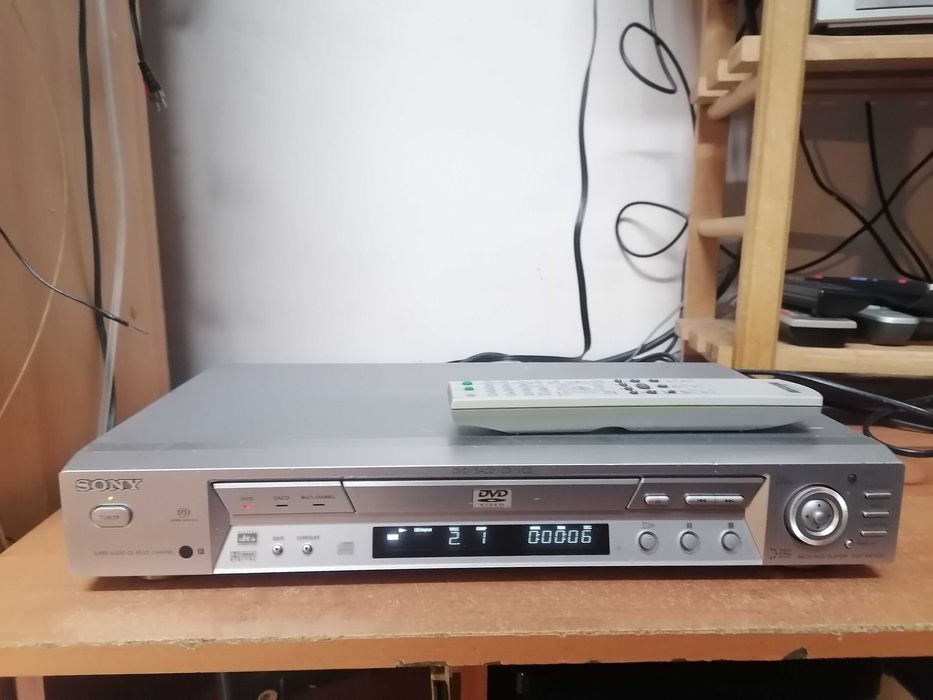 Odtwarzacz CD/DVD Sony DVP NS-700V Pilot