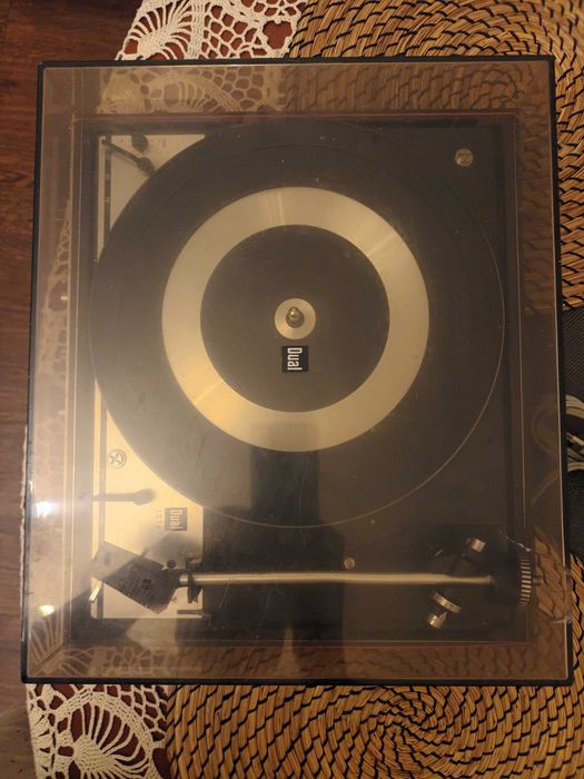 Dual P 60 -1214 Gramofon automat z wzmacniaczem