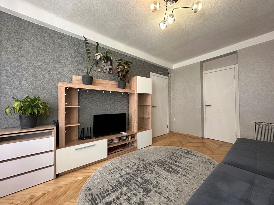 Пріорська 3/2, Оболонь, Поділ, Виноградар, 2 кімнати