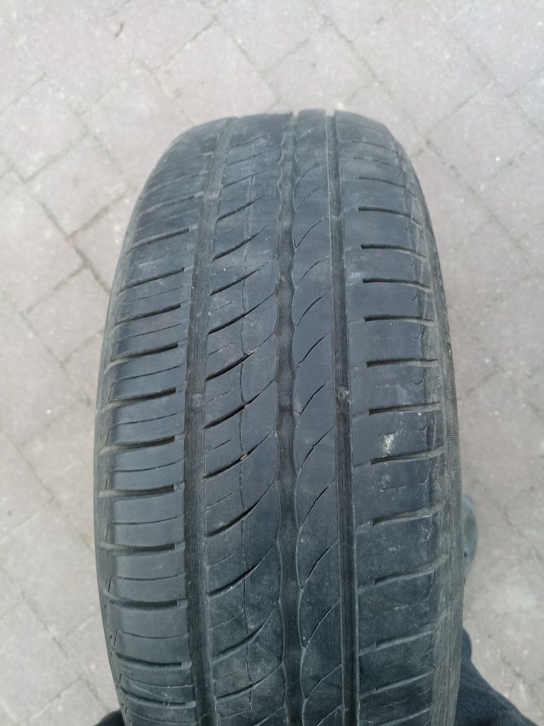 Opony letnie R15 195/65 Pirelli cena za 4 szt.