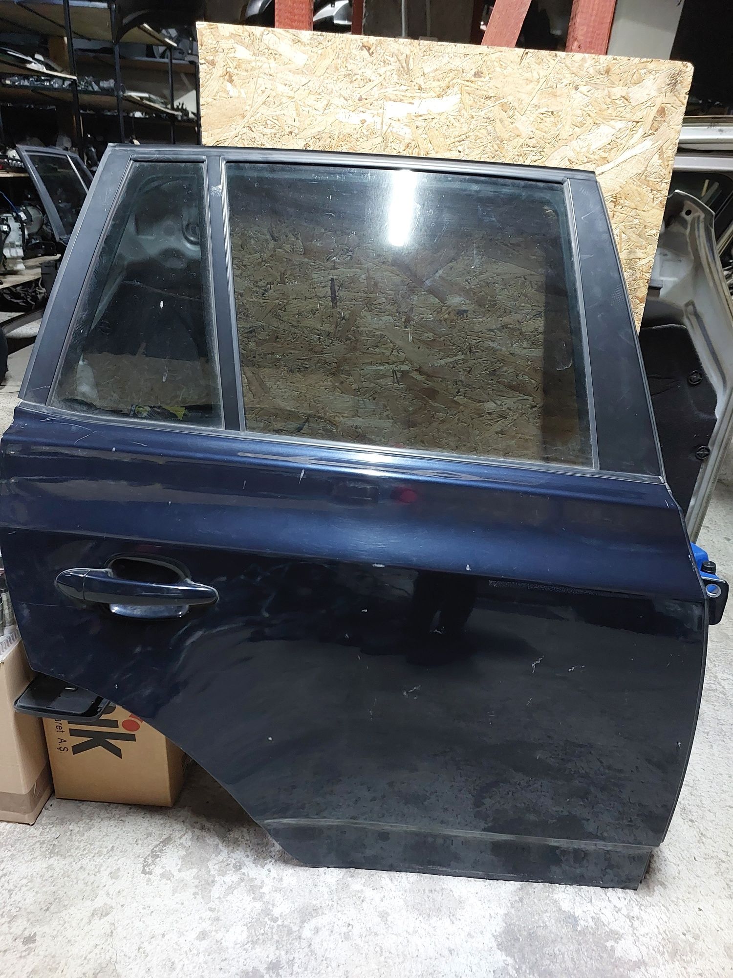 Двері передні-задні BMW X3 E83 2004-2011