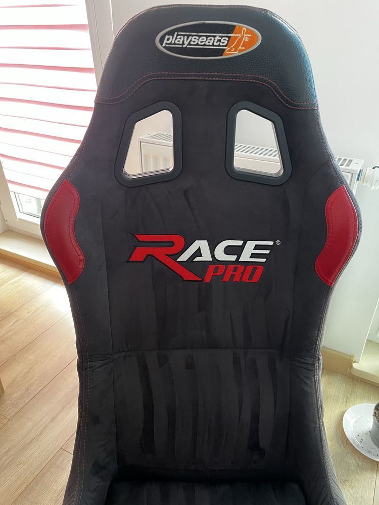 Playseats + Kierownica thrustmaster t300 gt rs