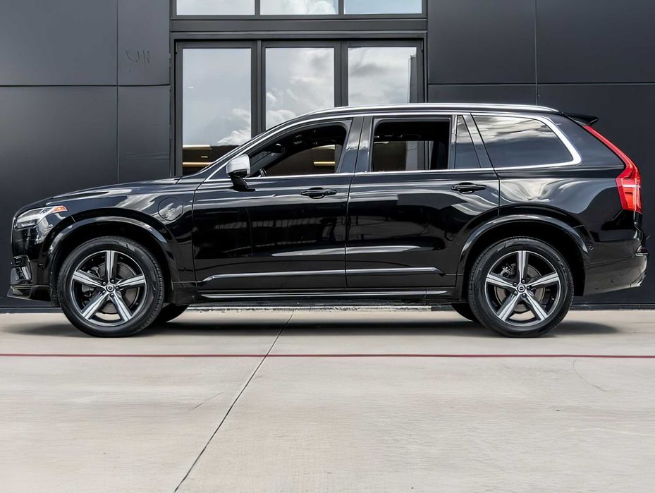 Volvo XC90      2017