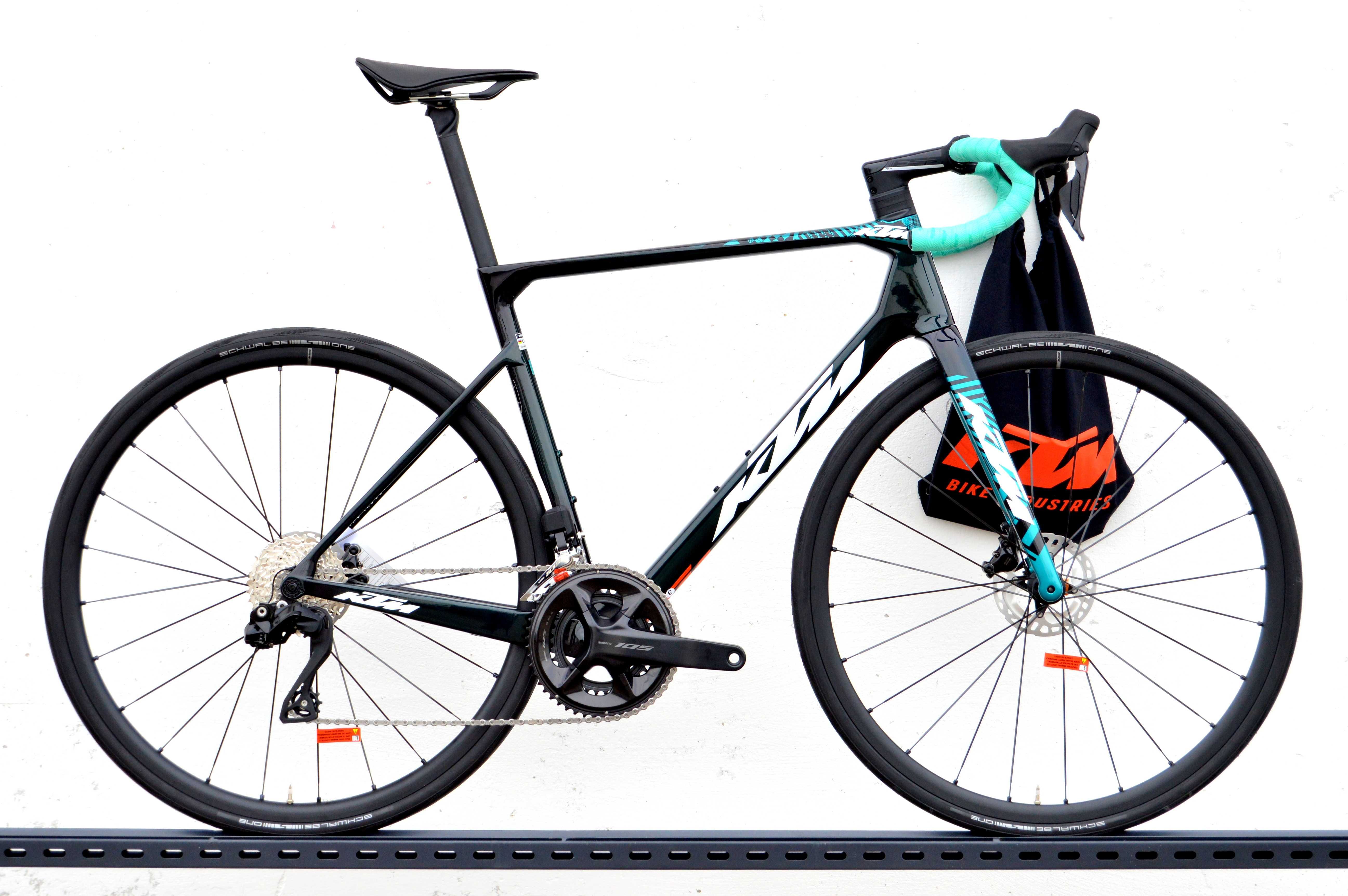 FV23% Przebieg 5km KTM Revelator Alto Elite Di2 transparent green 2x12