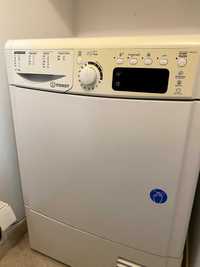 Máquina de secar roupa (Indesit)