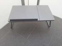 Stolik do laptopa