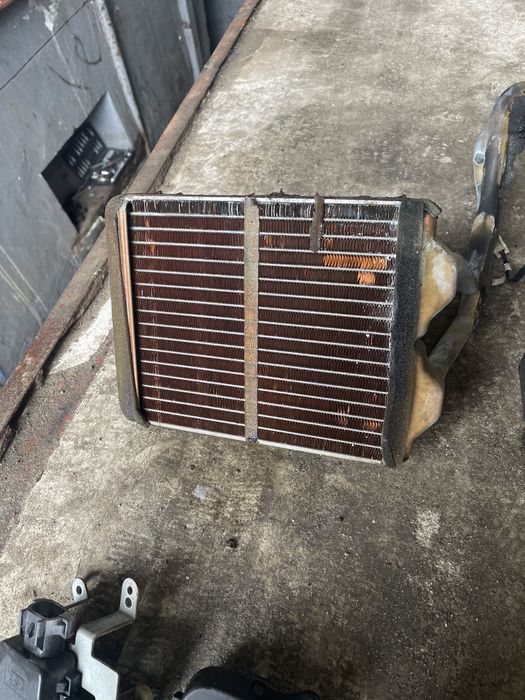 Комплект радіаторів та сервоприводів на Гранд Чероки 2004р.