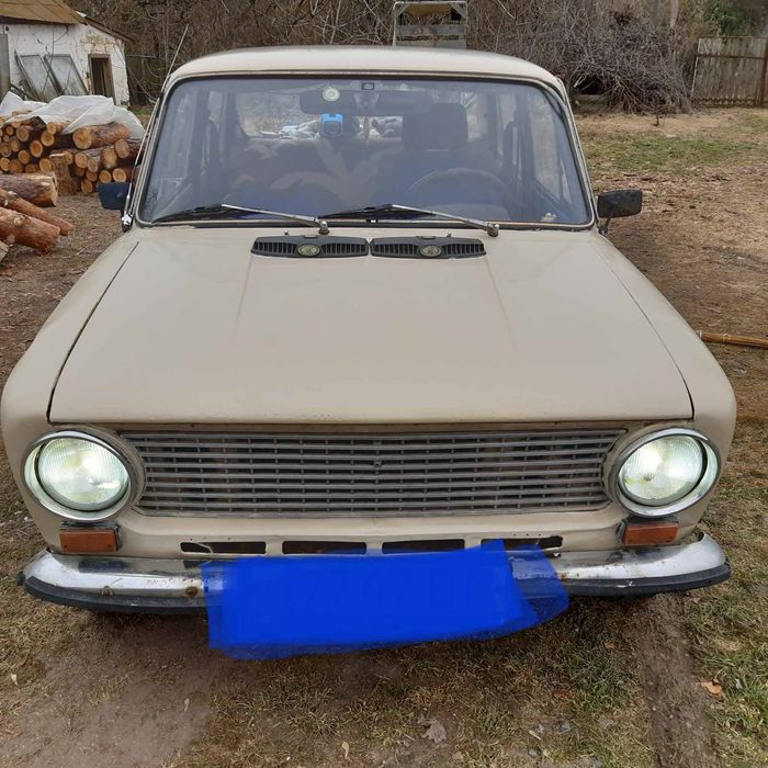 Продаю машину, на ходу