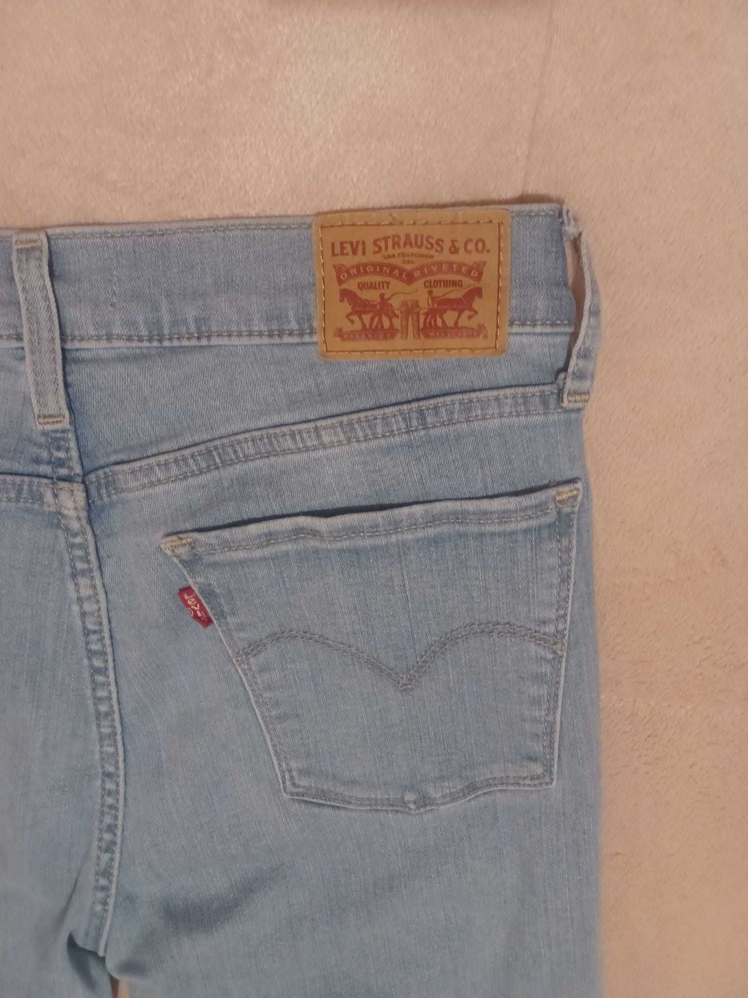 Calças Levi's 710 Super Skinny