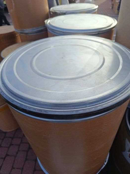 Beczki z tektury na karme szczelne