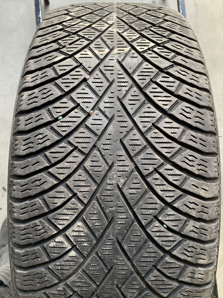 (4шт) 235/50R19 Nokian Hakkapeliitta R5 SUV (2022 рік) зимові шини