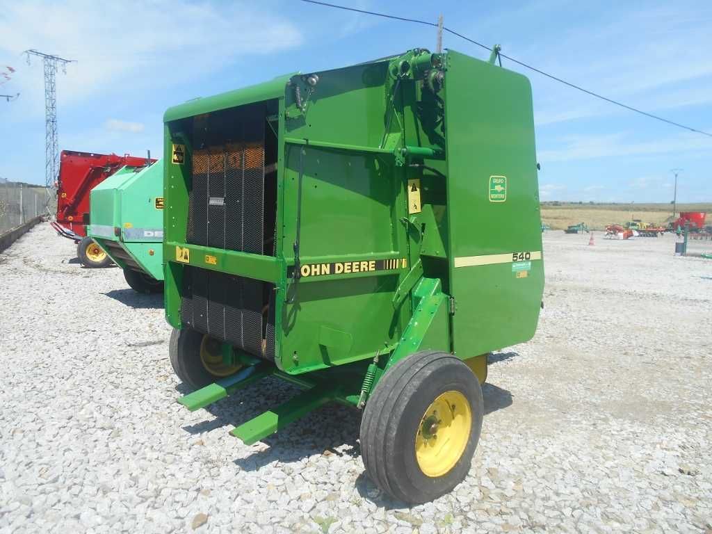 Enfardadeira de rolos john deere 540