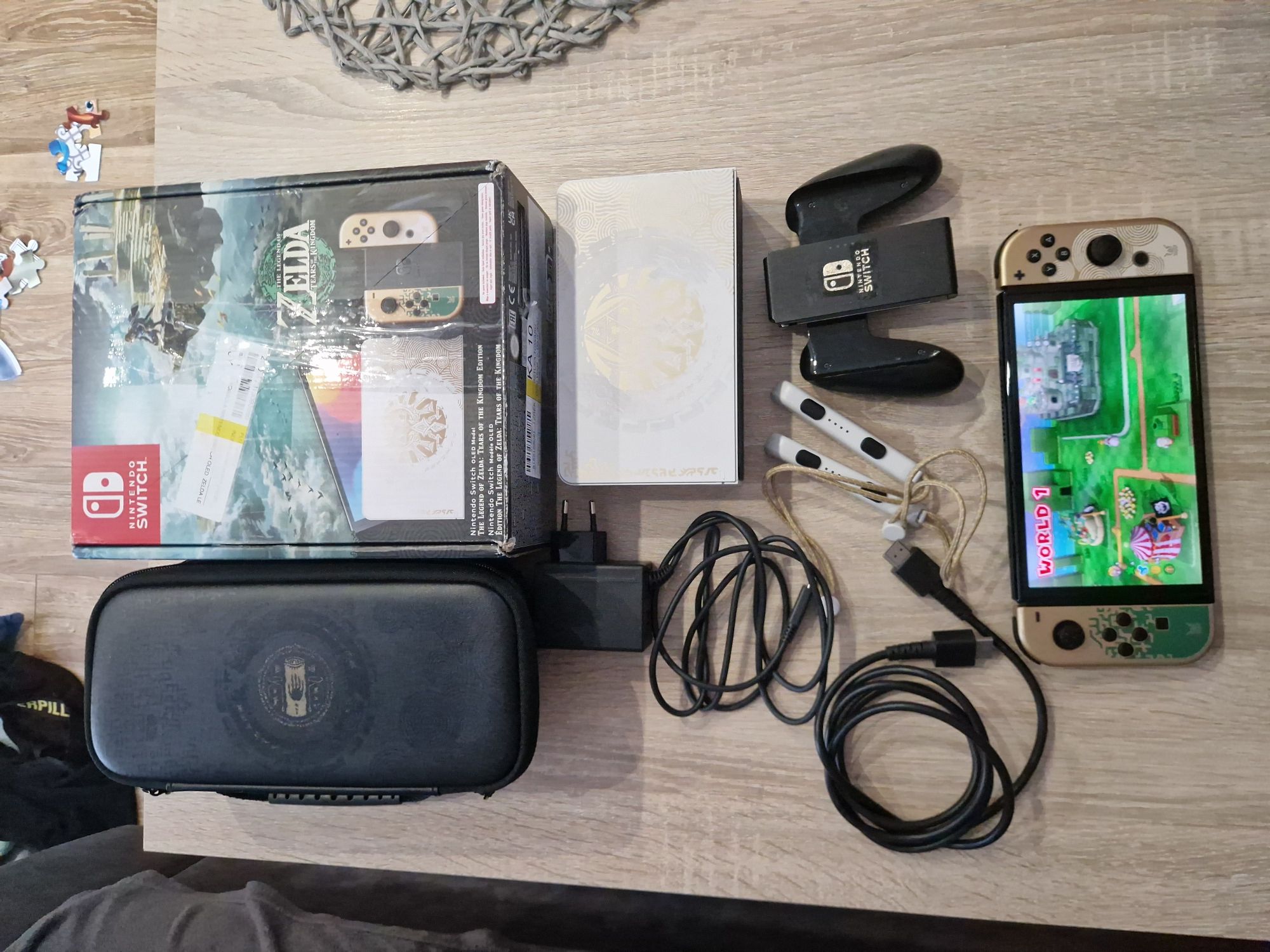 Konsola Nintendo Switch OLED Zelda Edition