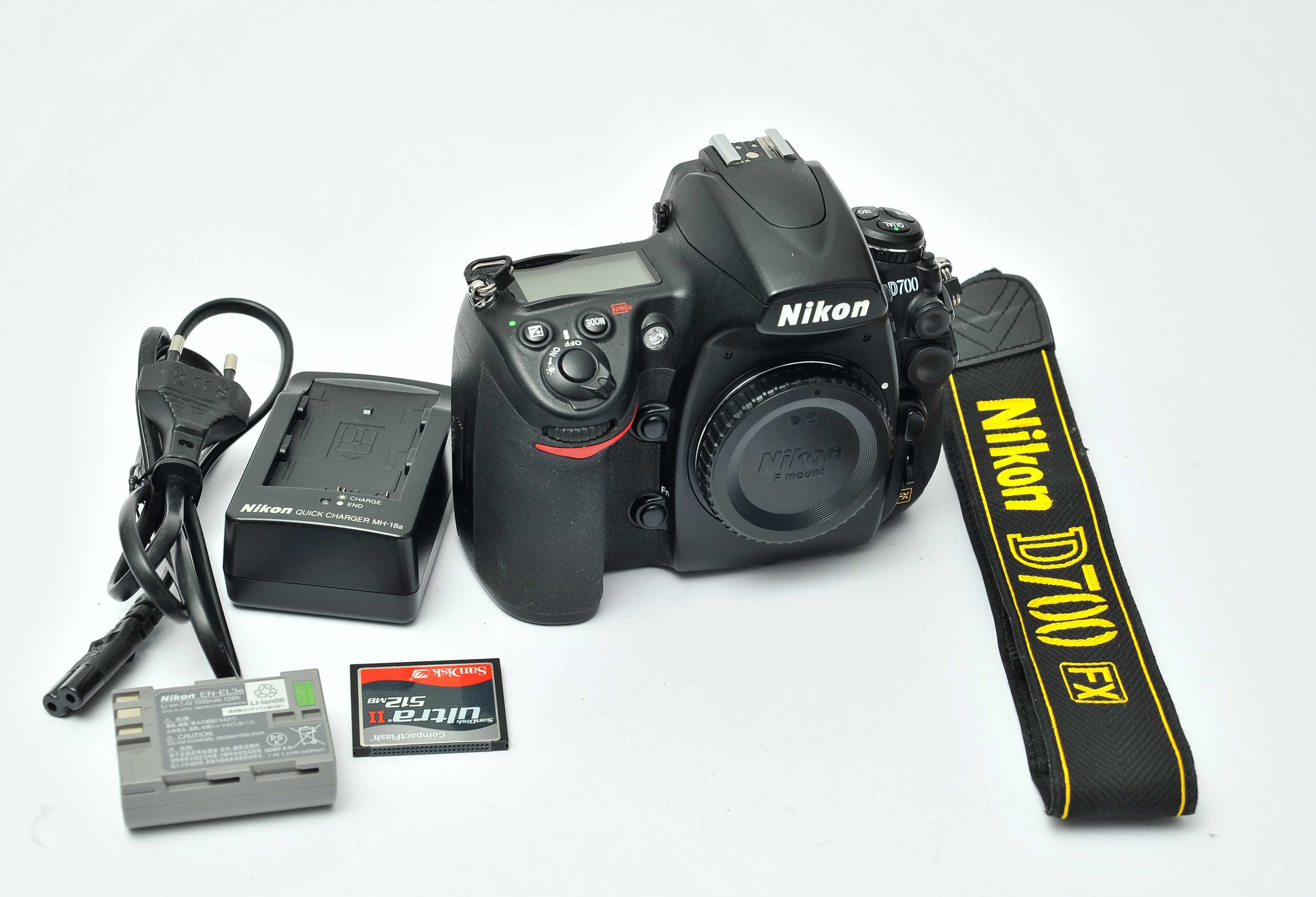 Nikon D700  (9k disparos) Excelente estado