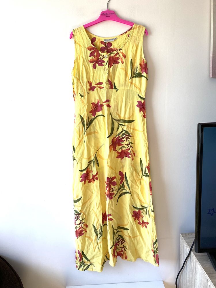 Dluga zolta sukienka kwiaty wzory vintage