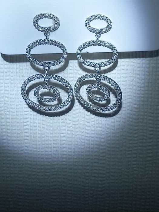 Золотые сережки с бриллиантами 0.70 карат