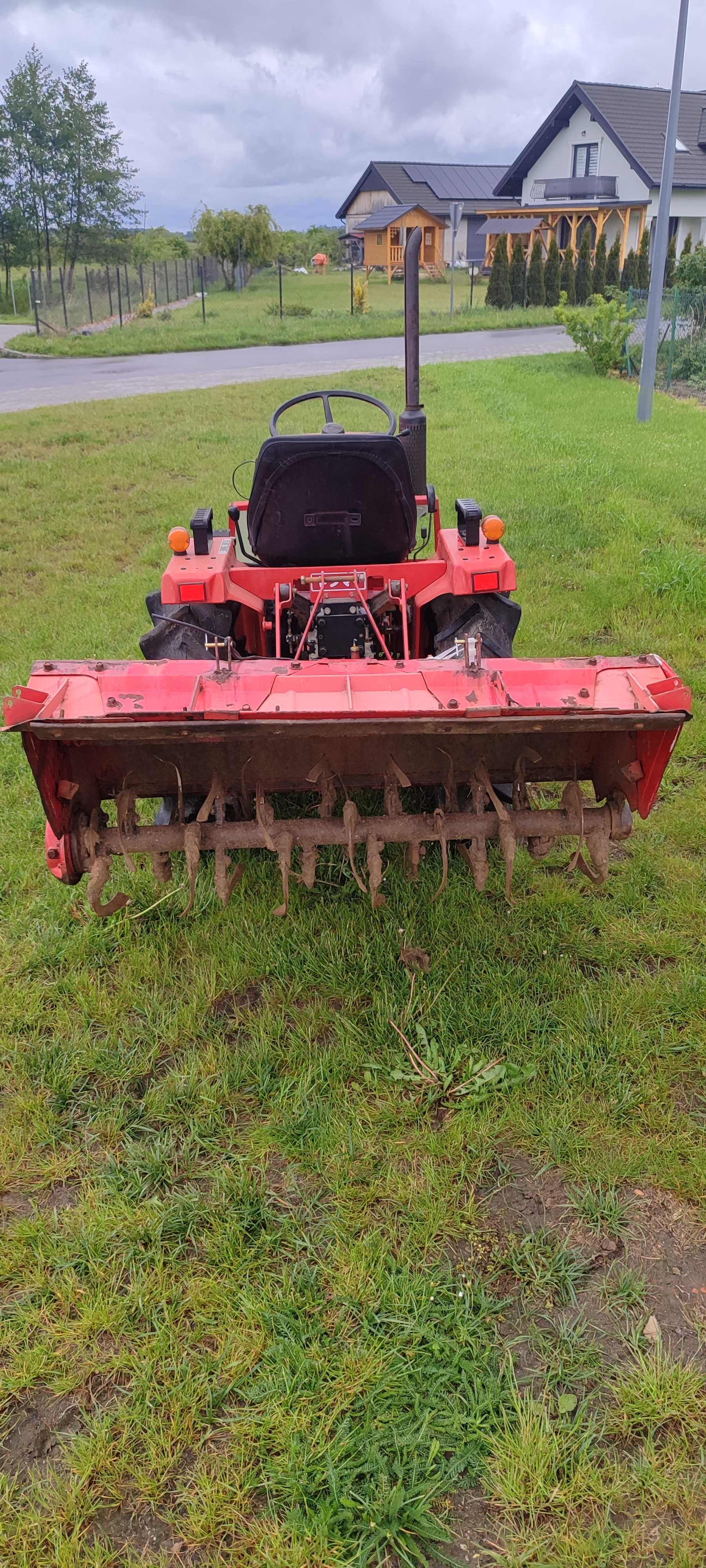 Traktorek Yanmar F13D z glebogryzarką