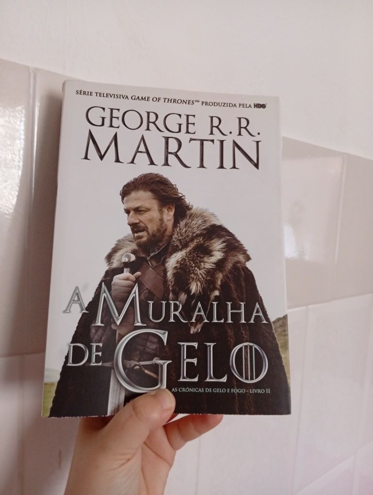 Vol 1 a 3, Crónicas de Fogo e Gelo
