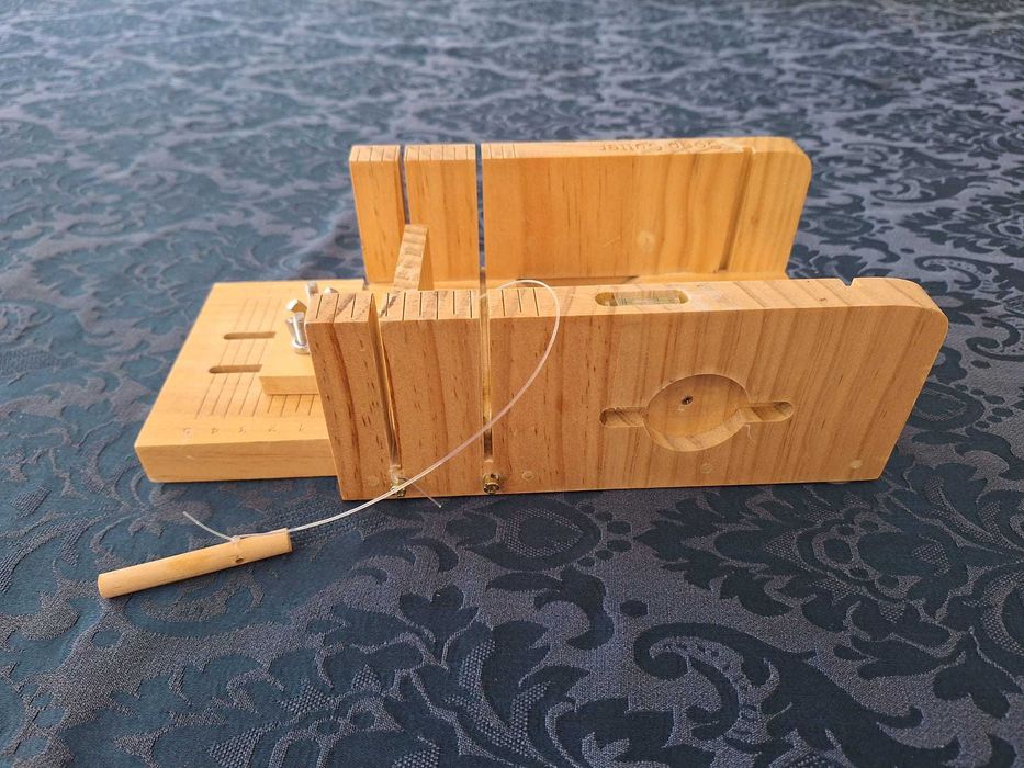 Moldes e cortador de sabonetes artesanais