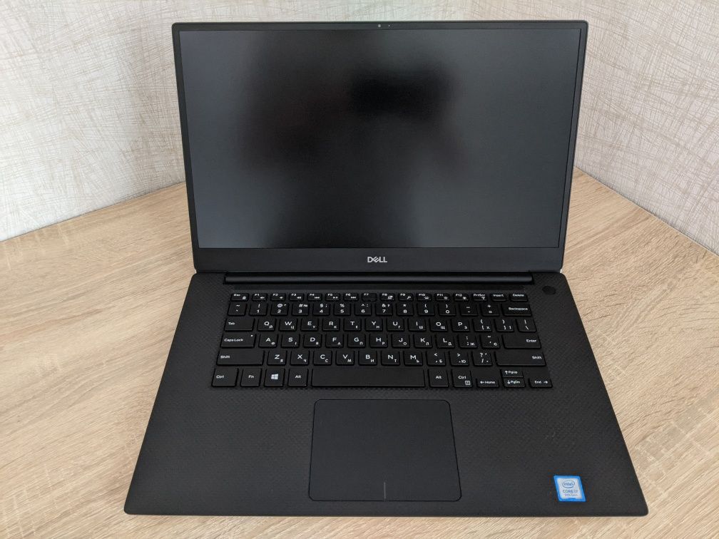 Dell XPS 7590 FullHD GTX 1650