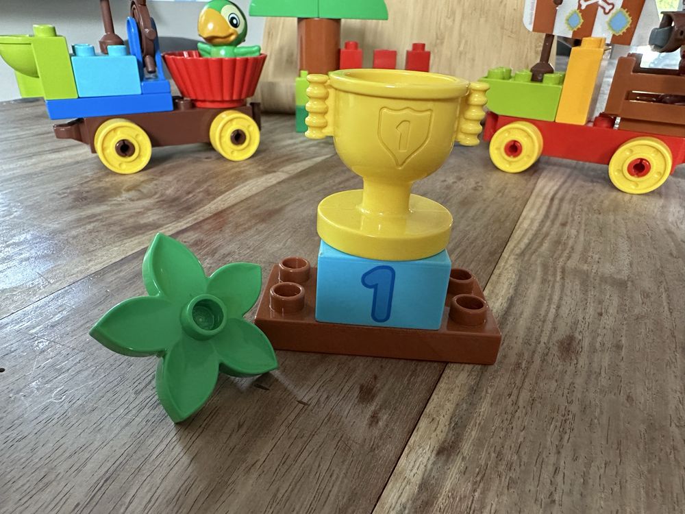 LEGO DUPLO 10539 Jake i Piraci z Nibylandii Wyścig na Plaży