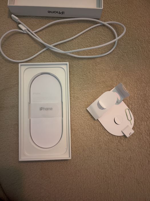 iPhone 16e - 128GB Novo