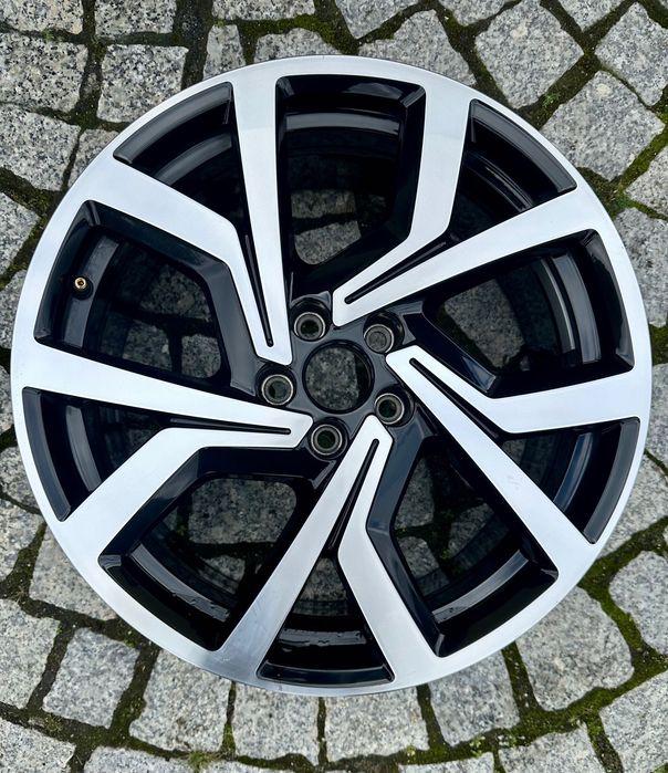 ORYGINALNA Felga Volkswagen POLO GTI 2G0  18" 7,5J ET51 5x100