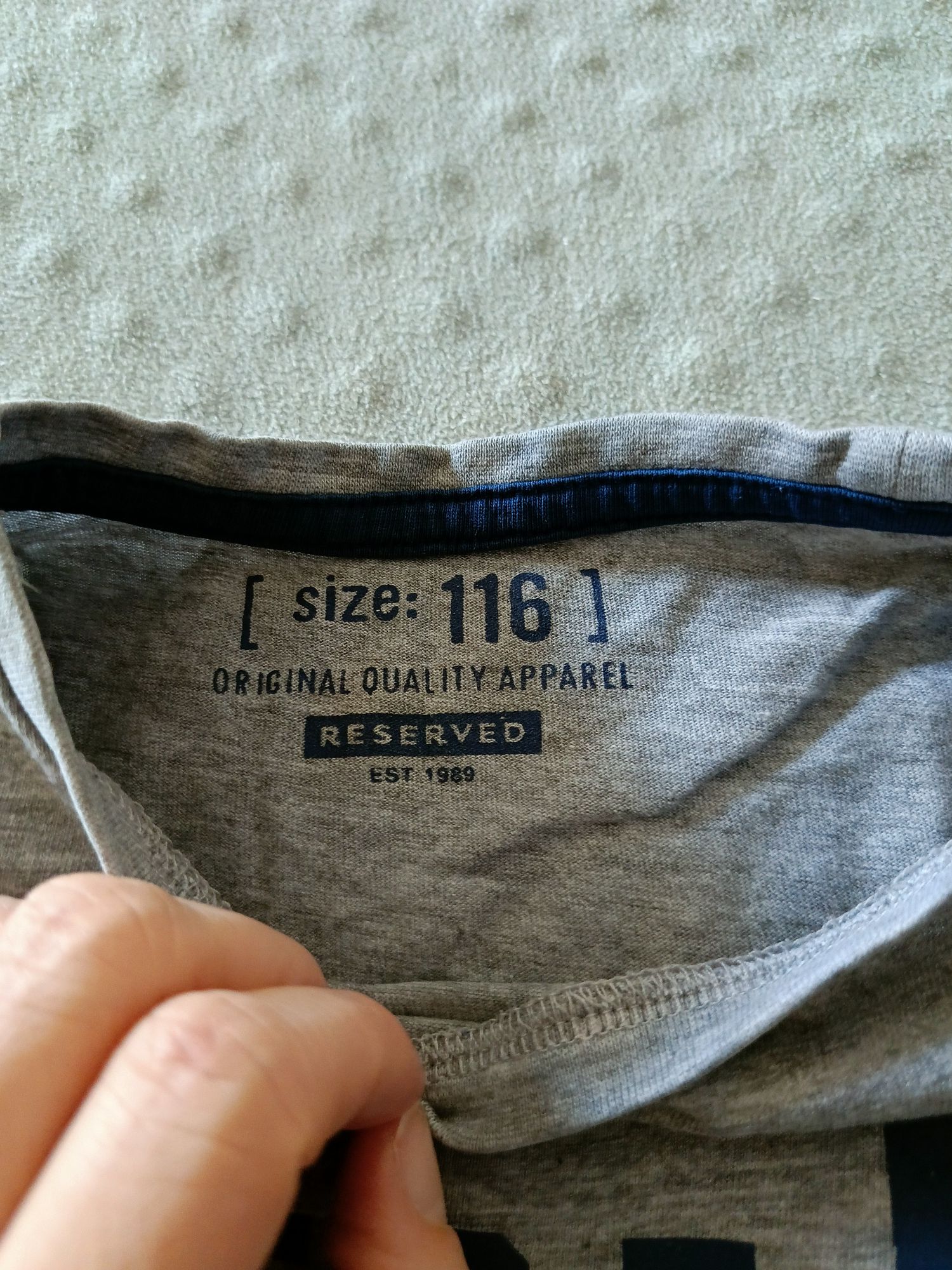 Bluzka z długim rękawem dla chłopca rozmiar 116 bawełniana Reserved