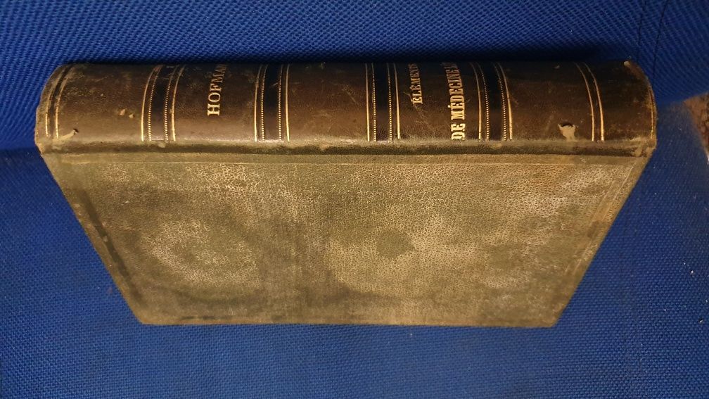 RARO Livro em francês de 1881, NOUVEAUX Éléments de Médecine Légale