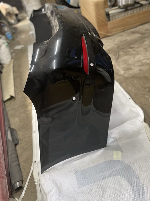 Продам передній та задній бампер BMW 5