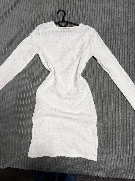 Жіноча Біла сукня