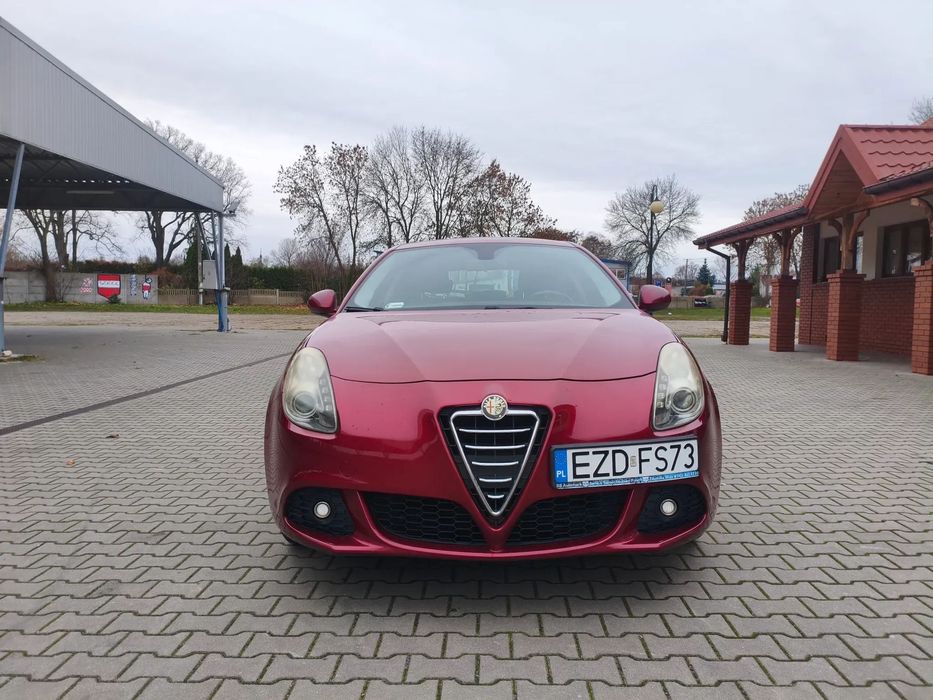 Alfa Romeo Giulietta Alfa Romeo Gulietta 2010, salon Polska