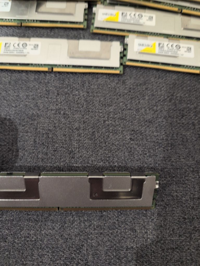 Оперативна пам'ять з охолодженням LRDIMM DDR4 64GB 3200 4RX4 REG ECC,