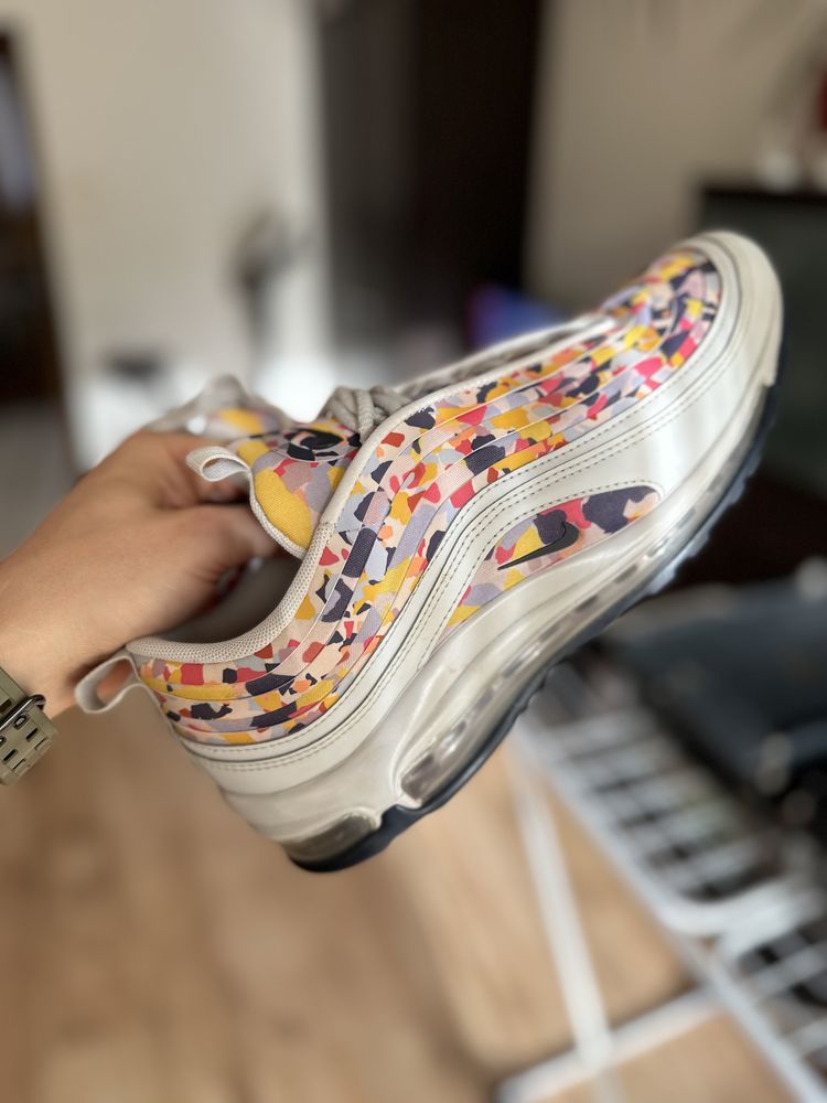 Air Max 97 Ultra Confetti Vast Grey