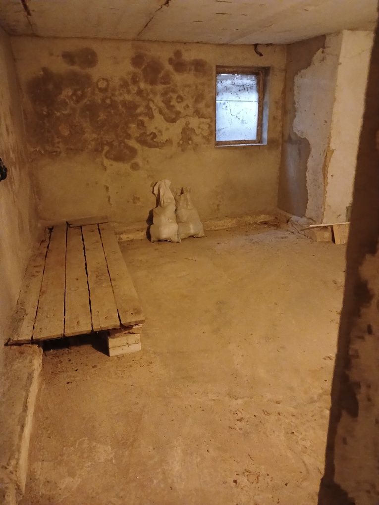 Продаю 3к/ квартира в доме ) село Антоновка ( Николаевской  обл.)