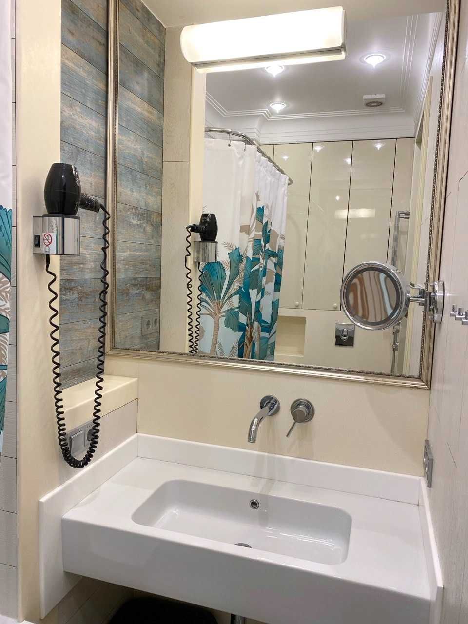 Продам отличную 4-к квартиру в клубном доме, А. Горской 104, Рабочая